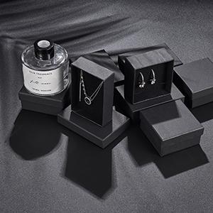 Черная подарочная коробка